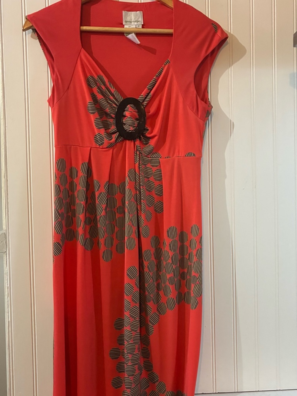 Donna Morgan Coral Maxi Dress with Black Ring Accent